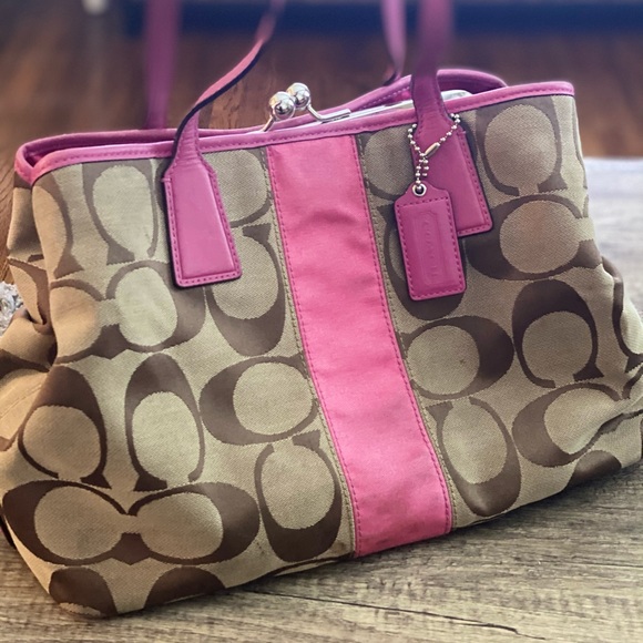 Coach Purse - Picture 1 of 4